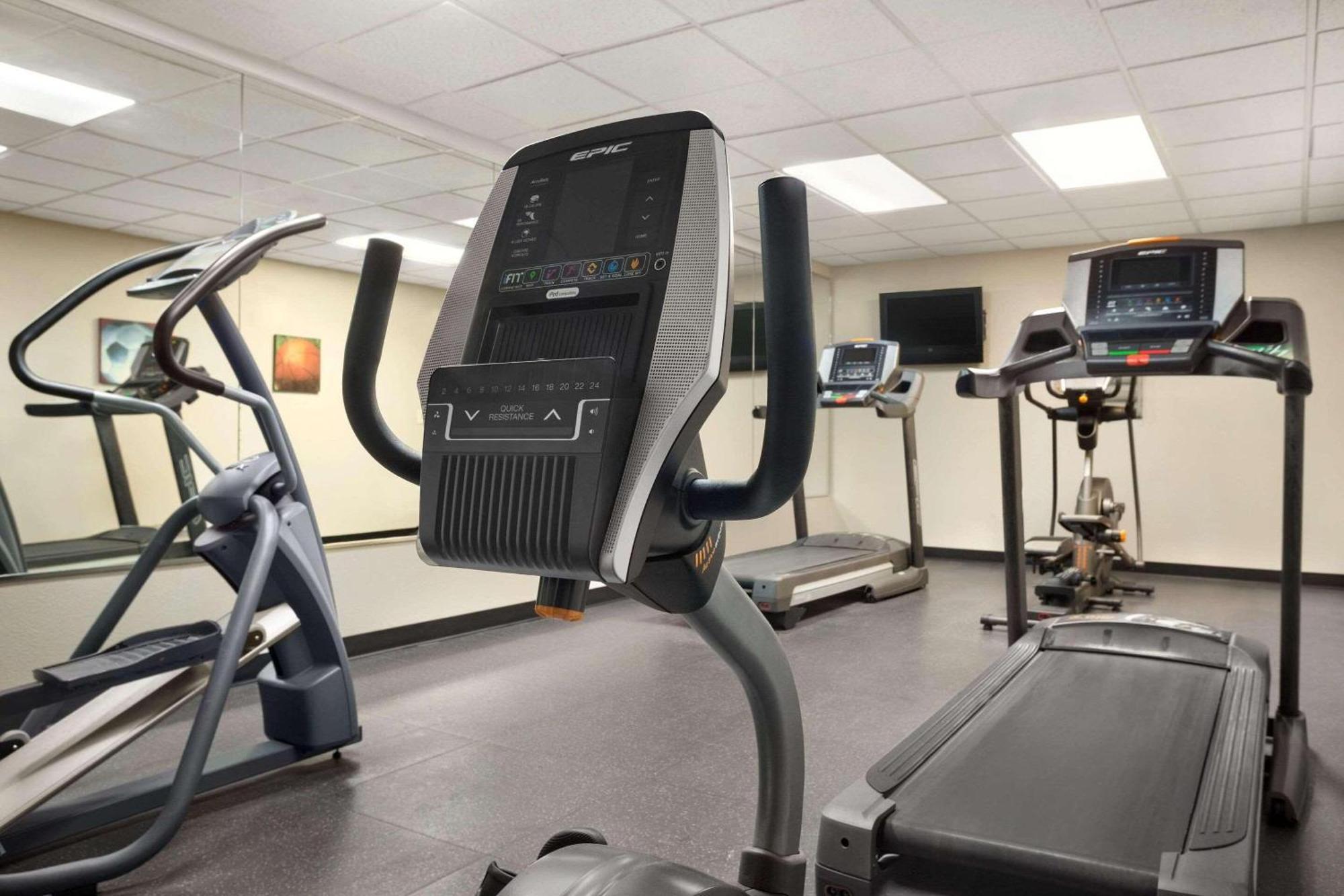 Country Inn & Suites By Radisson, Charlotte University Place, Nc Exteriör bild